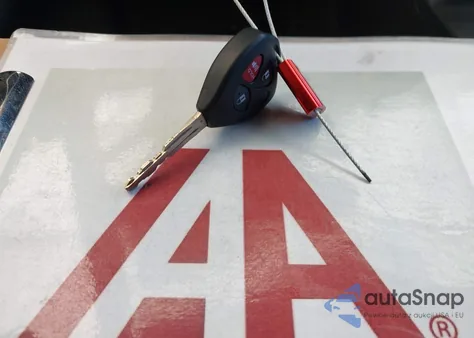 2010 Toyota Yaris из США, поврежденный, VIN JTDBT4K31A1396742